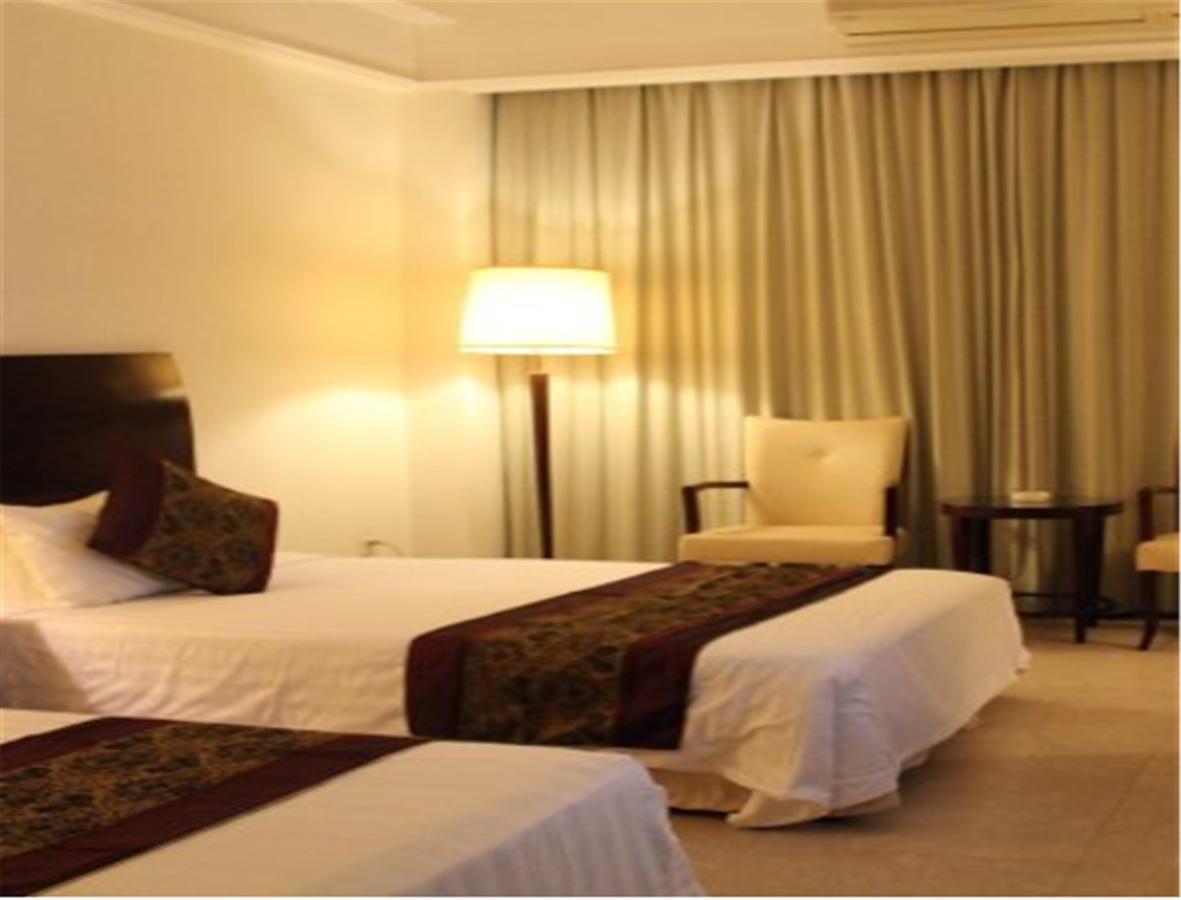 Clifford Golden Lake Hotel Foshan Eksteriør billede
