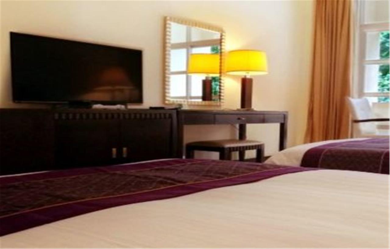 Clifford Golden Lake Hotel Foshan Eksteriør billede